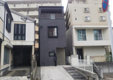 3階建木造　狭小地の個人住宅