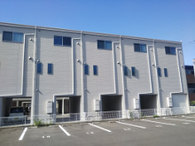 3階建木造　共同住宅