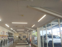 平屋鉄骨造　店舗